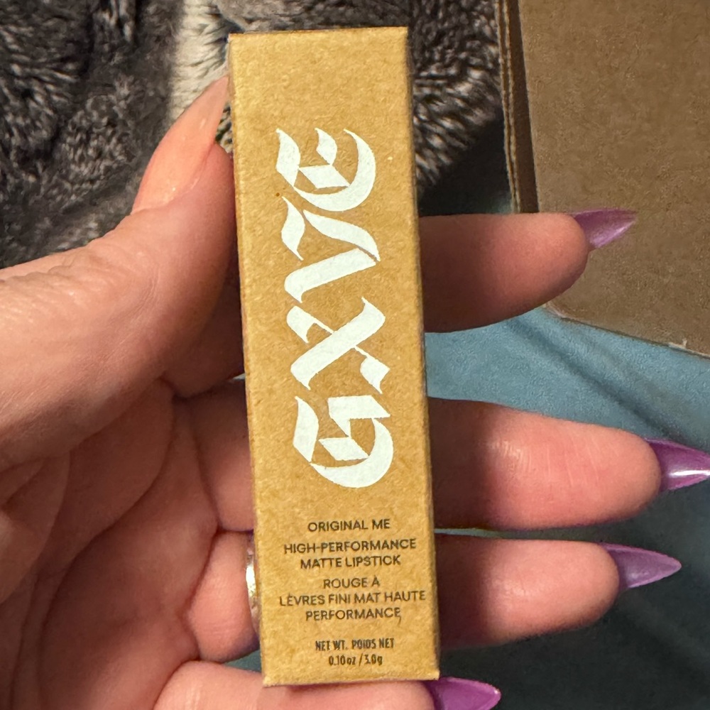 GXVE lipstick - Picture 2 of 2